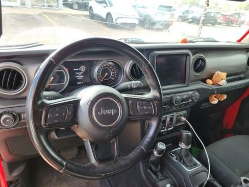 Used 2022 Jeep Wrangler Sport S image 13