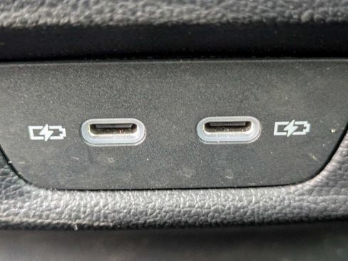 Used 2025 Volkswagen Tiguan S FWD image 16