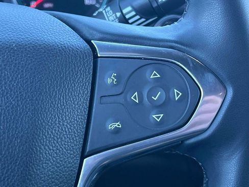 Used 2023 Chevrolet Traverse LT image 19