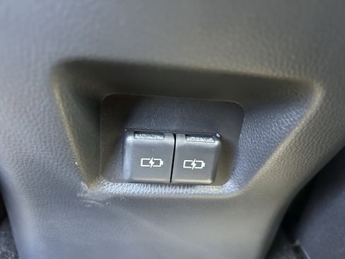 Certified 2025 Toyota RAV4 XLE AWD/4WD image 18