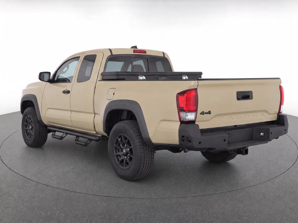 Used 2019 Toyota Tacoma SR w/ SX Package AWD/4WD image 3
