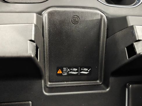 Used 2022 Chevrolet Silverado 1500 LTZ w/ Technology Package image 16