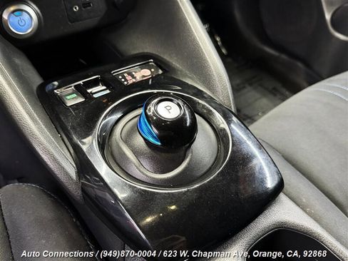 Used 2018 Nissan Leaf SV w/ SV Technology Package image 15