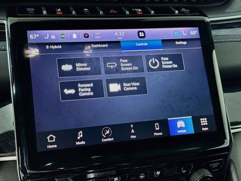 Used 2023 Jeep Grand Cherokee Trailhawk w/ Luxury Tech Group III AWD/4WD image 30