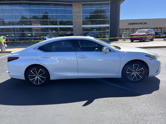 Certified 2025 Lexus ES 350 w/ Premium Package FWD image 2