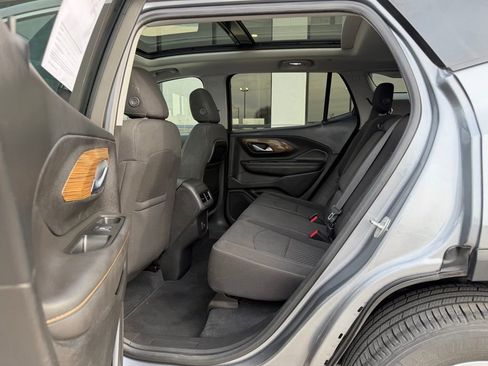 Used 2020 GMC Terrain SLE w/ Driver Convenience Package FWD image 18