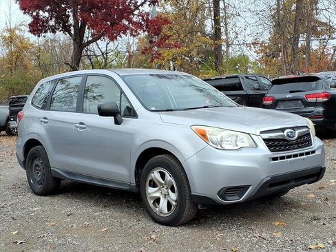 Used 2014 Subaru Forester 2.5i image 3
