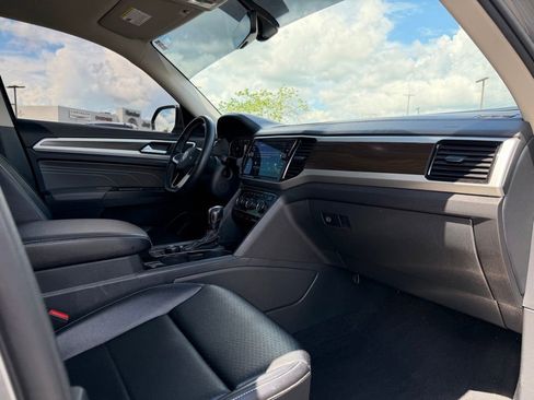 Used 2022 Volkswagen Atlas SE AWD/4WD image 33