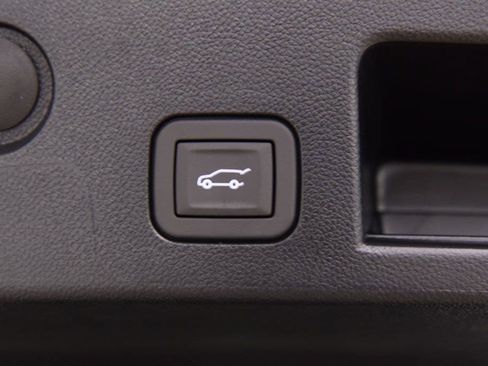 New 2026 Chevrolet Equinox ACTIV w/ Convenience Package III AWD/4WD image 27