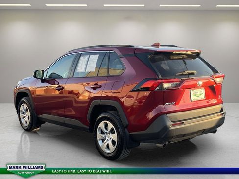 Used 2020 Toyota RAV4 LE image 6
