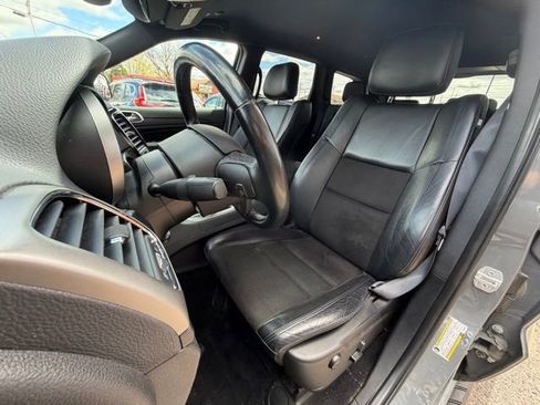 Used 2021 Jeep Grand Cherokee Altitude AWD/4WD image 10