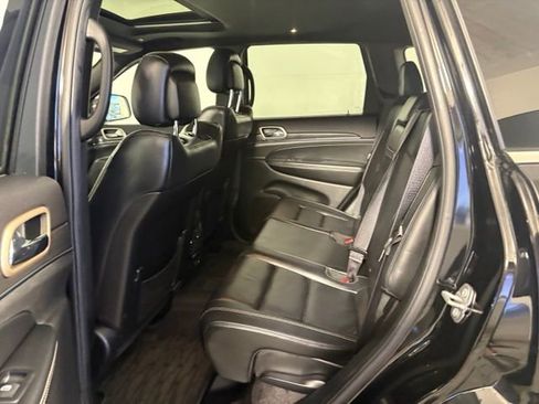Certified 2017 Jeep Grand Cherokee Limited AWD/4WD image 21