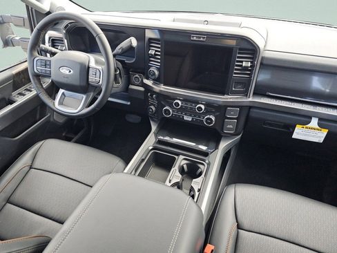 New 2026 Ford F250 Lariat w/ Black Appearance Package image 25