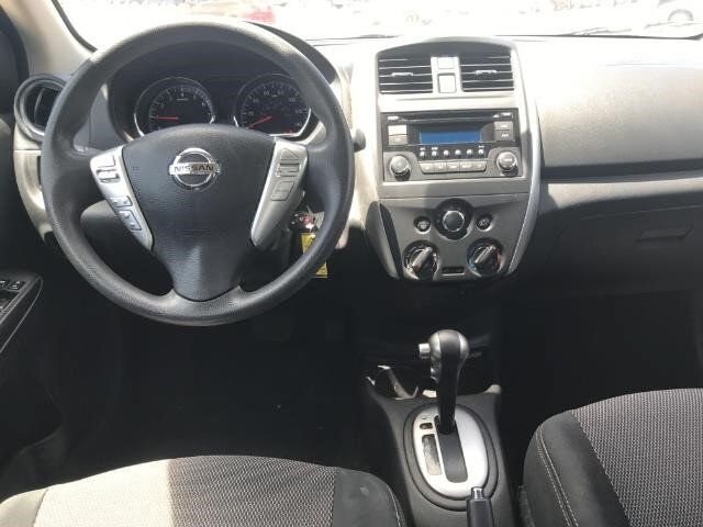 Used 2016 Nissan Versa SV FWD image 9
