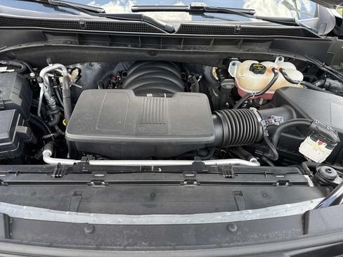 Used 2025 Cadillac Escalade Sport Platinum w/ LPO, ONYX Package AWD/4WD image 8