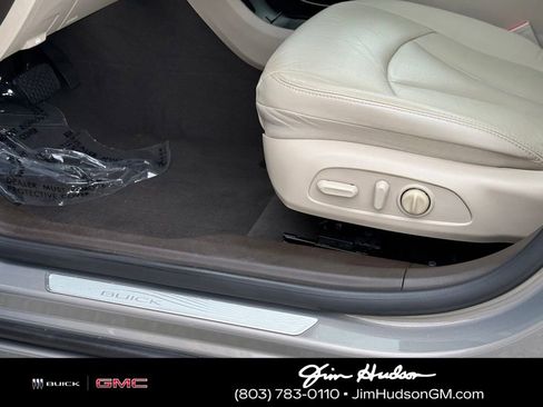 Used 2019 Buick LaCrosse Essence w/ Sun and Shade Package FWD image 21
