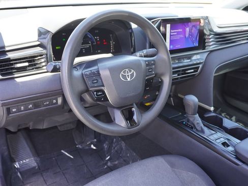 Certified 2025 Toyota Camry LE FWD image 11