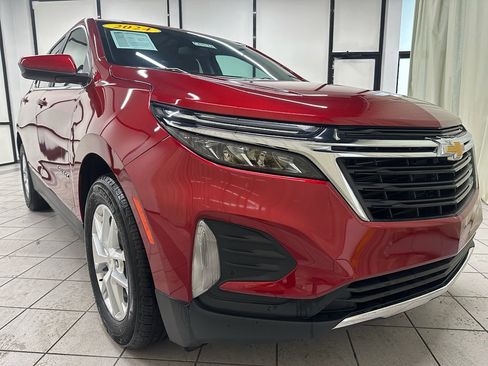 Certified 2024 Chevrolet Equinox LT w/ LPO, Floor Liner Package image 2