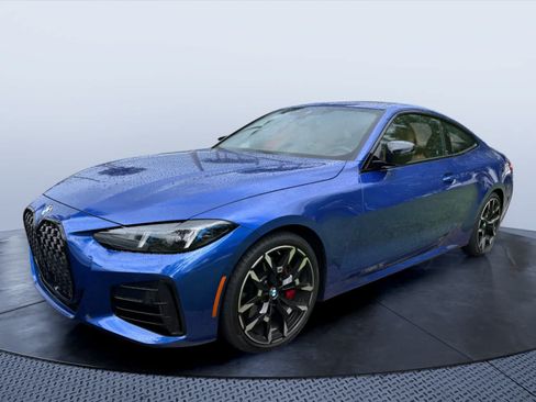 Used 2026 BMW 430i Coupe w/ M Sport Package RWD image 3