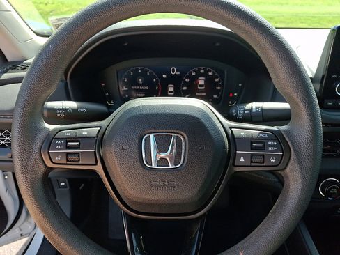 Certified 2023 Honda Accord LX image 25
