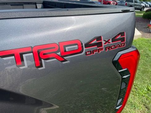 Used 2022 Toyota Tundra SR5 AWD/4WD image 4