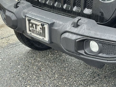 Used 2022 Jeep Wrangler Unlimited Sport image 5