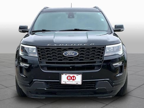 Used 2018 Ford Explorer Sport w/ Equipment Group 401A AWD/4WD image 4