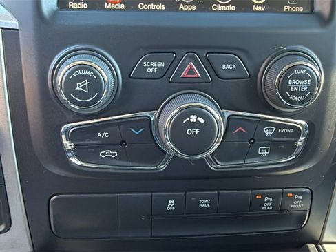 Used 2016 RAM 1500 Big Horn image 26
