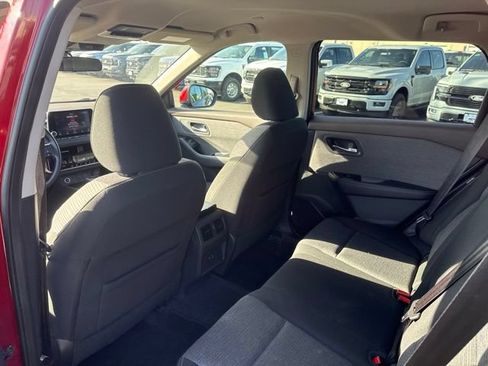 Used 2022 Nissan Rogue SV FWD image 22