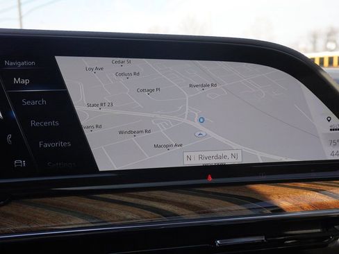 Used 2023 Cadillac Escalade ESV Premium Luxury Platinum w/ Heavy-Duty Trailer Package image 55