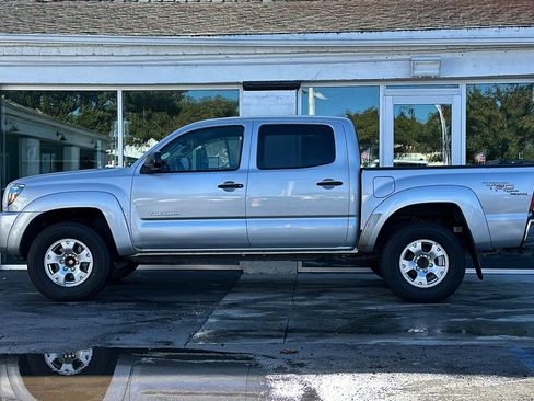 Used 2011 Toyota Tacoma PreRunner w/ TRD Off-Road Pkg w/JBL Audio image 7