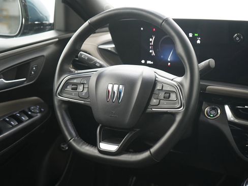 Used 2024 Buick Envista Avenir image 16