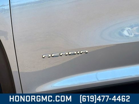 Used 2025 GMC Acadia Elevation image 10