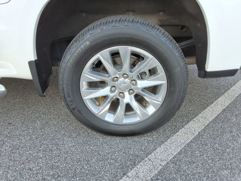 Certified 2019 Chevrolet Silverado 1500 LTZ AWD/4WD image 14