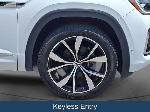 Used 2024 Volkswagen Atlas SEL Premium R-Line AWD/4WD image 10