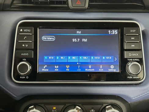 Used 2024 Nissan Versa SV FWD image 19