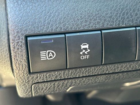 Used 2021 Toyota Camry XSE FWD image 23
