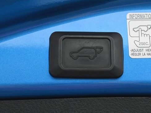 Certified 2016 Toyota RAV4 XLE AWD/4WD image 31