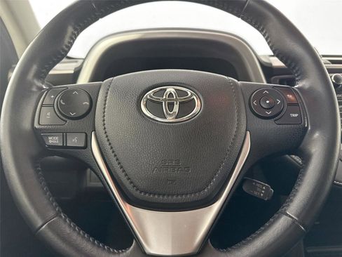 Used 2016 Toyota RAV4 XLE image 16