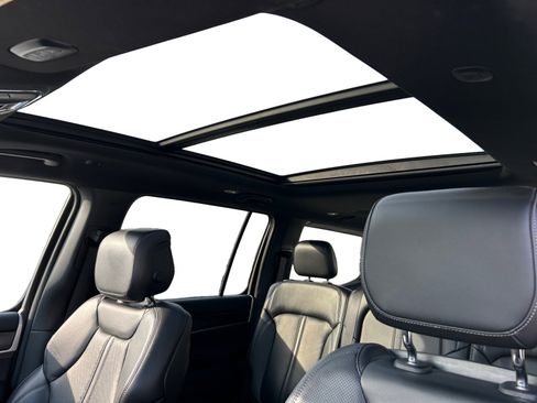 Used 2022 Jeep Wagoneer Series I w/ Premium Group I image 6