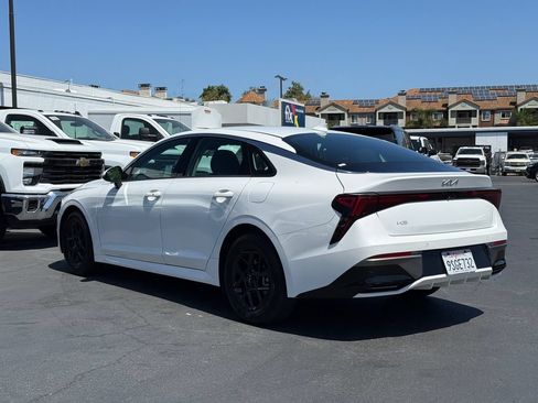 Used 2025 Kia K5 LXS FWD image 8