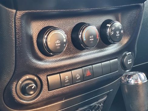 Certified 2016 Jeep Wrangler Sport w/ Quick Order Package 24S image 17