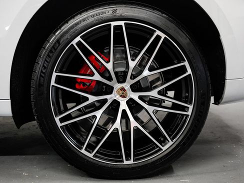 Used 2022 Porsche Macan GTS AWD/4WD image 51