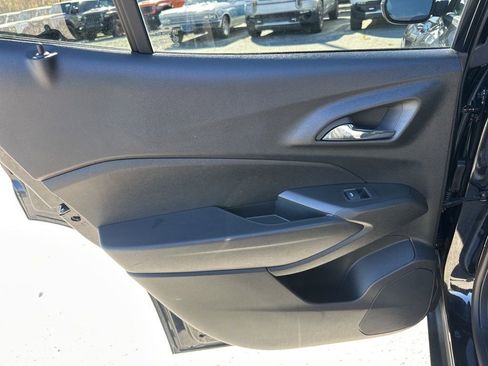 Used 2024 Chevrolet Trax RS w/ Driver Confidence Package image 24