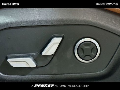 Used 2025 Hyundai Santa Fe Limited FWD image 4