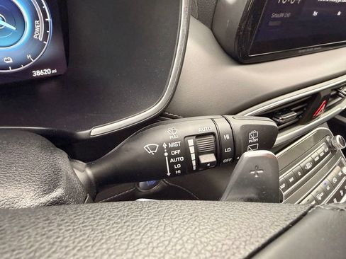 Used 2023 Hyundai Santa Fe Limited AWD/4WD image 17