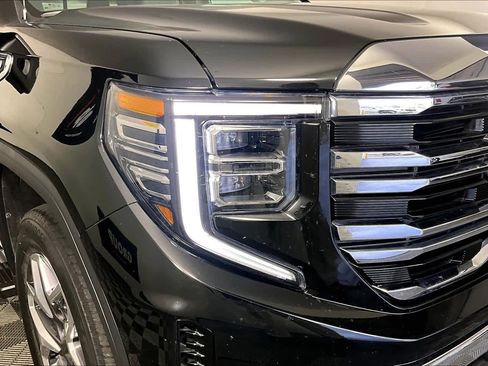 Certified 2023 GMC Sierra 1500 SLT RWD image 27