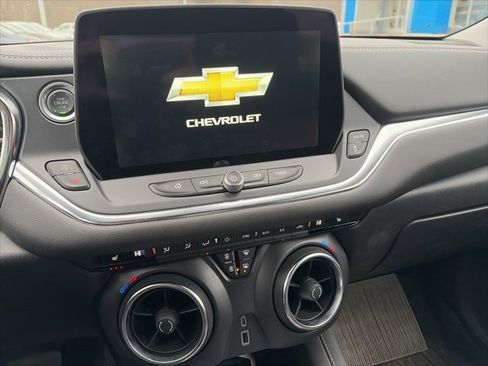 Used 2024 Chevrolet Blazer LT w/ Midnight/Sport Edition image 2