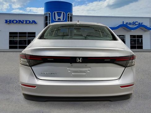 New 2025 Honda Accord LX image 4