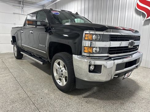 Used 2017 Chevrolet Silverado 2500 LTZ w/ Vortec Plus Package image 3